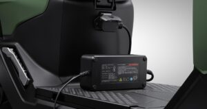 ICON e - Pin Lithium-ion an toàn và có thể sạc theo 2 cách_1